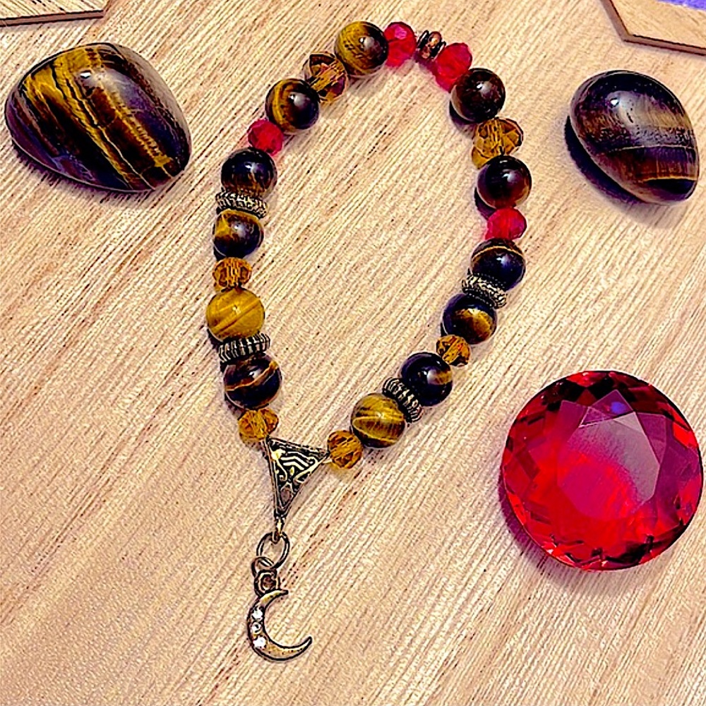 Tigers Eye, Swarovski Ruby, Topaz & Crescent Moon Charm Bracelet ❤️🤎🤍